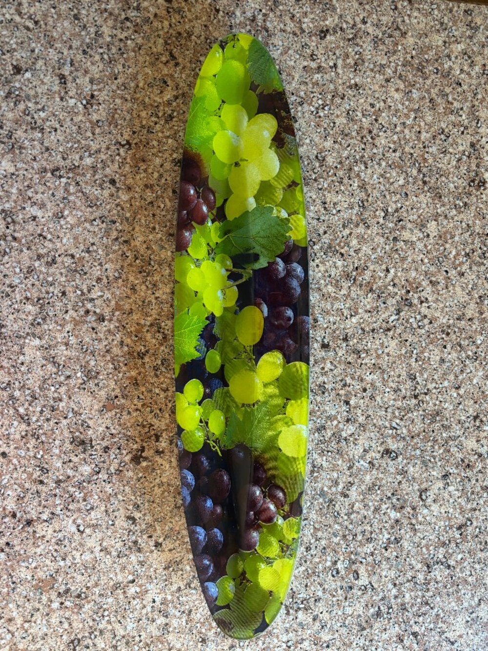 Grapes-Themed Serving Dish